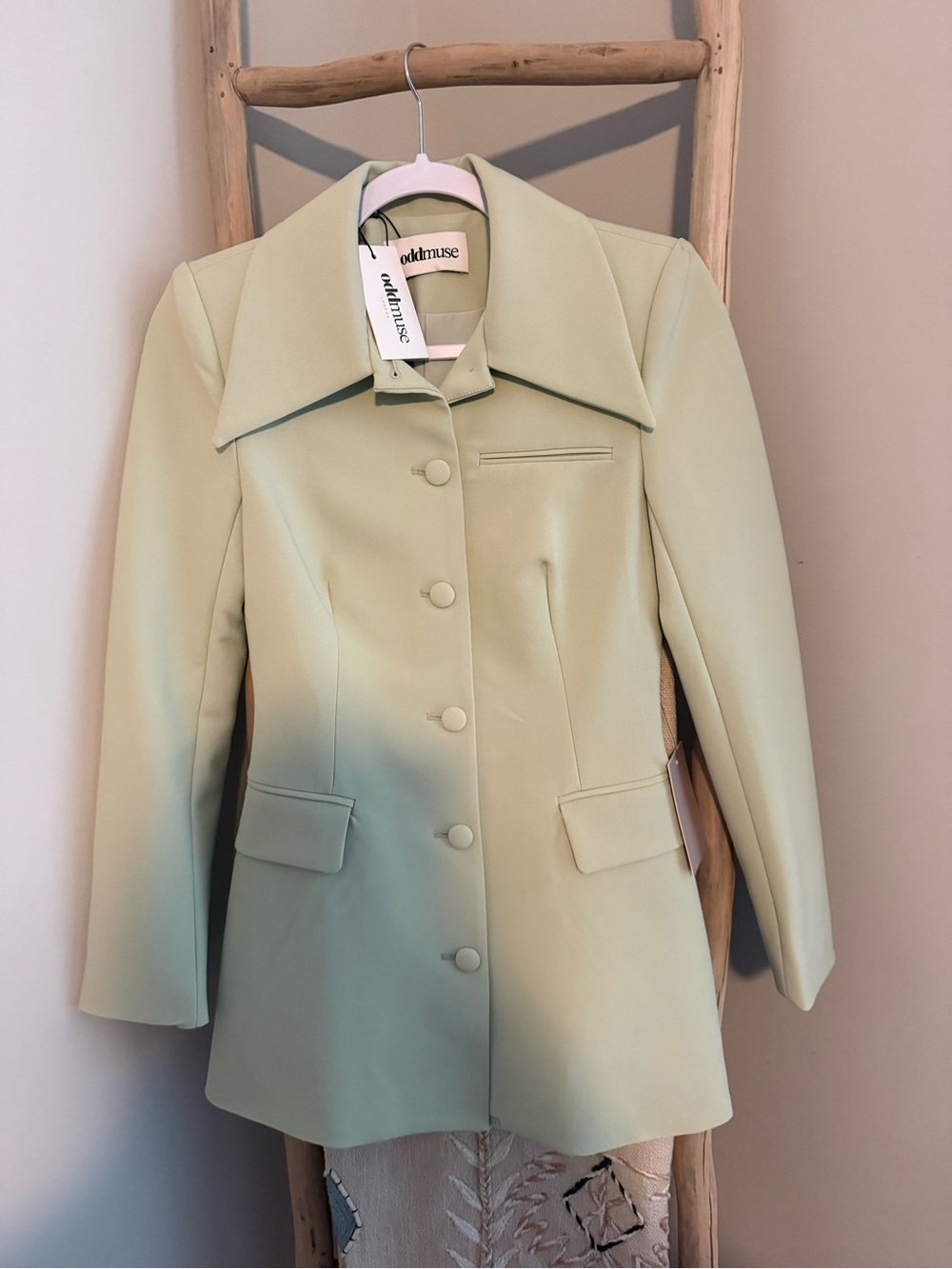 The Ultimate Structured Jacket - Picture 5 of 6